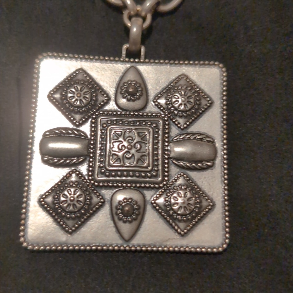 Chico's Medallion Necklace - Picture 2 of 4